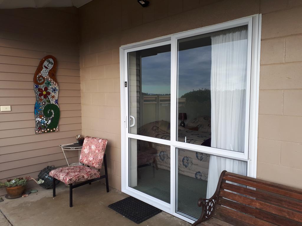 Riverton Holiday Park Bagian luar foto