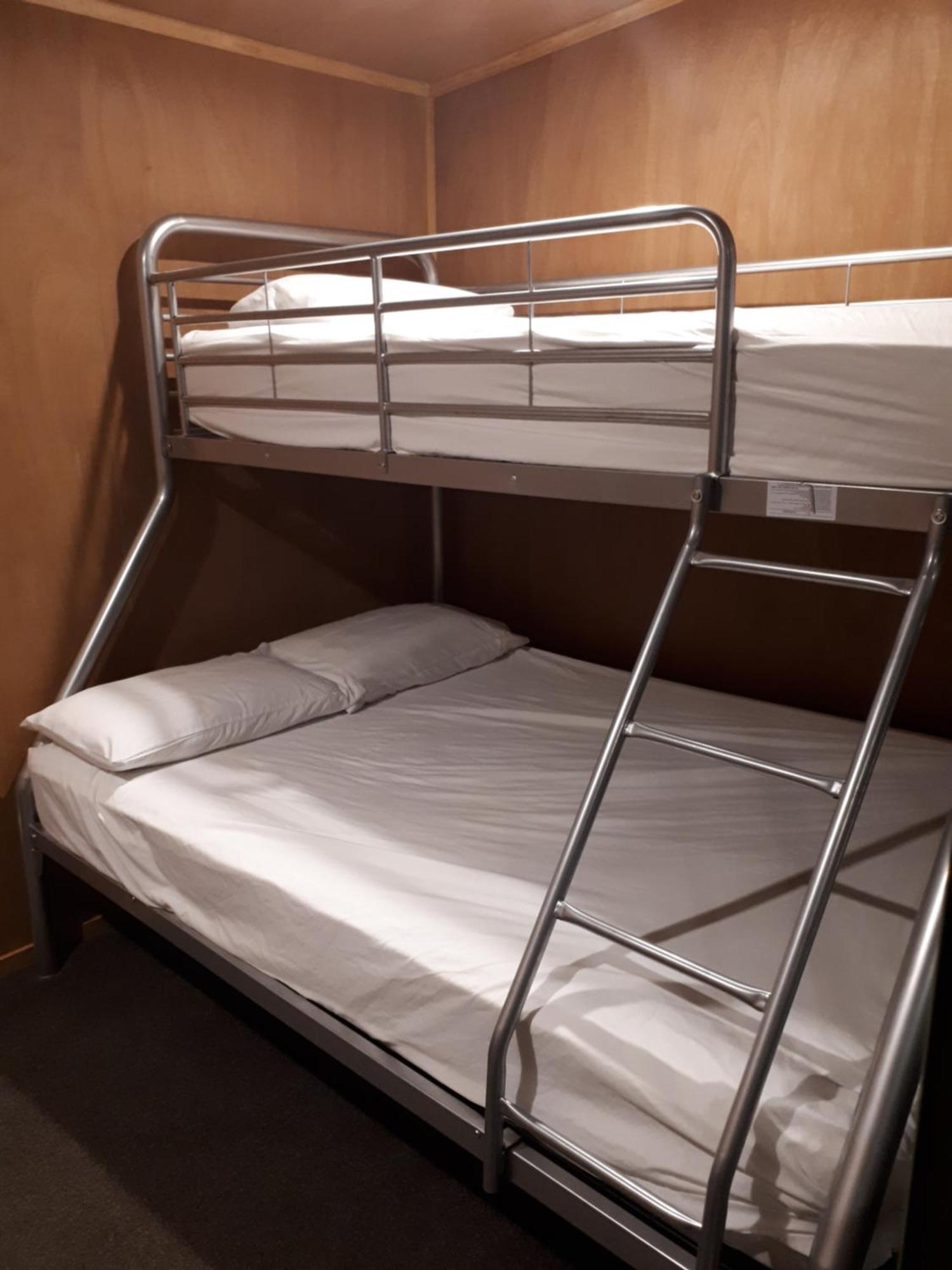 Riverton Holiday Park Bagian luar foto